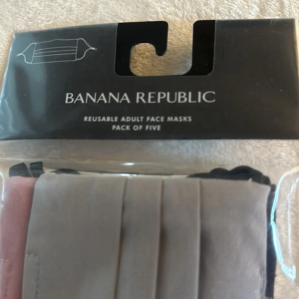Banana republic face masks new set of 5 unisex