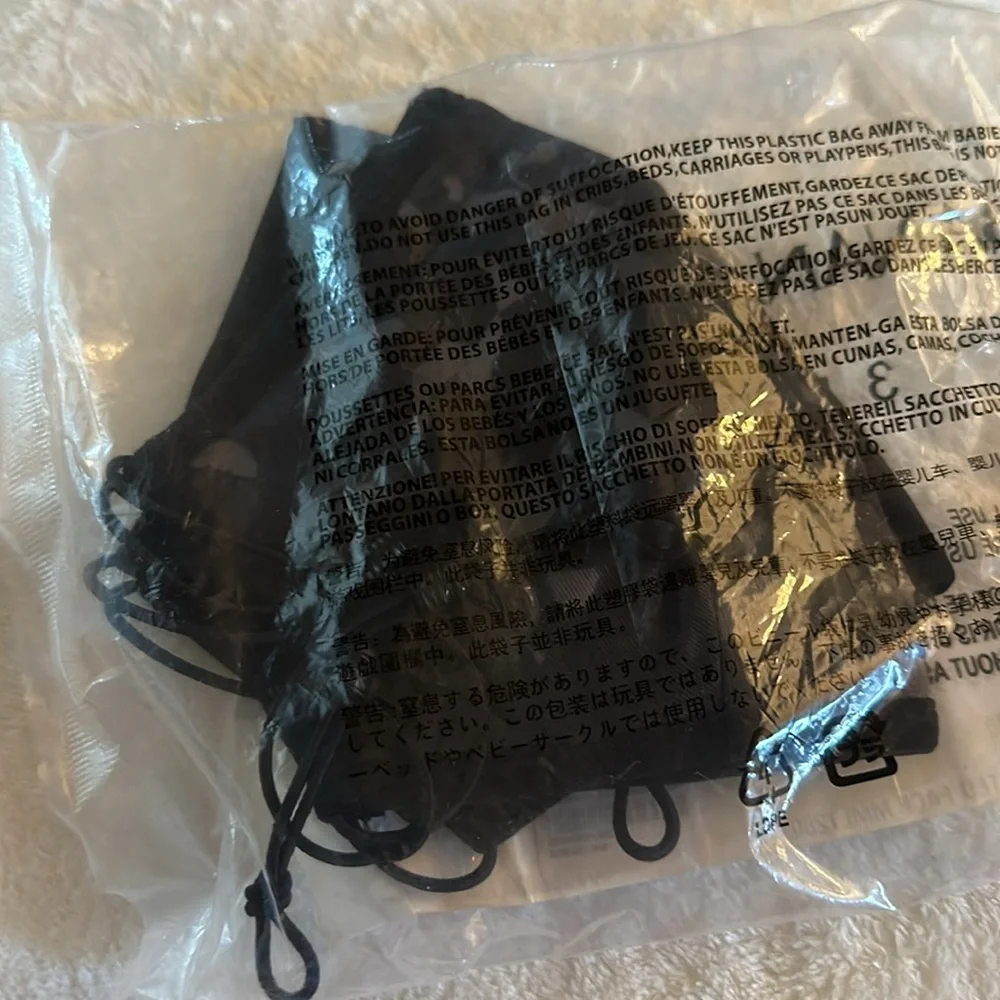Set of 2 adult face masks banana republic