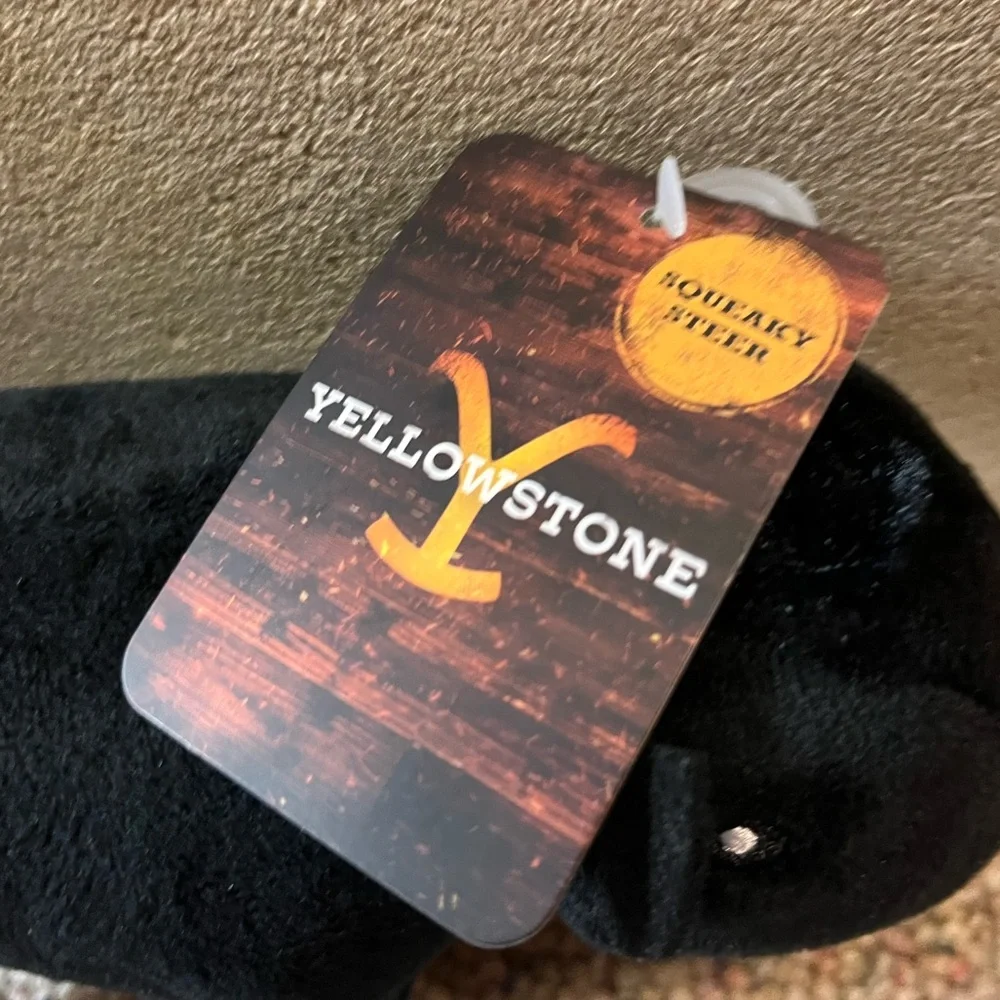 🆕 Yellowstone Steer Squeaky Dog Toy