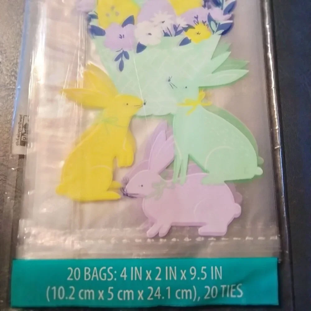 Happy Easter Treat Bags 20 Twist Ties Bunnies Rabbit Cookie Hunt Party