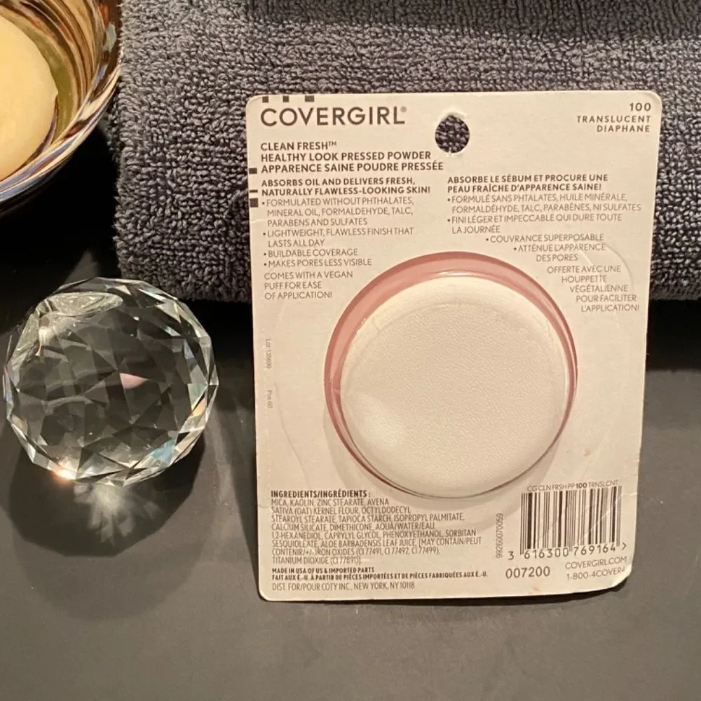 1036 Covergirl Clean Fresh Healthy Pressed Powder #100 Translucent Diaphane