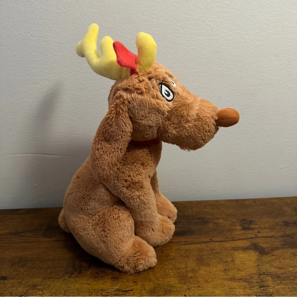 Aurora Dr. Seuss Max The Dog Plush 12