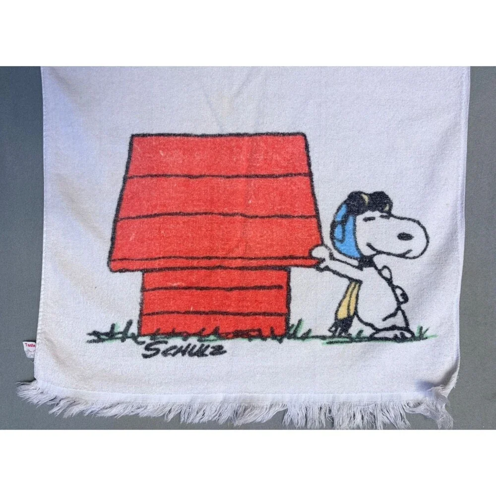 Vintage Peanuts Snoopy Vintage Large Towel 21” X 38” bath beach