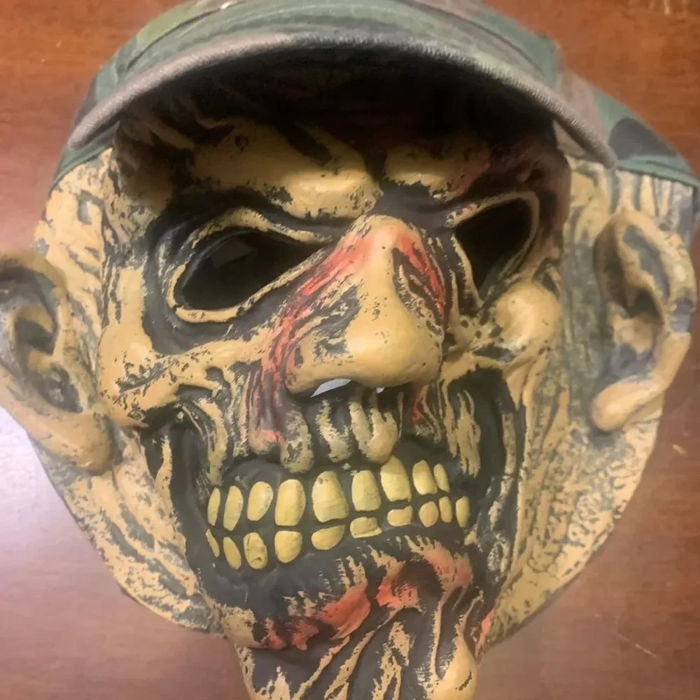 Fun World Div Mask with Baseball Camouflage Cap