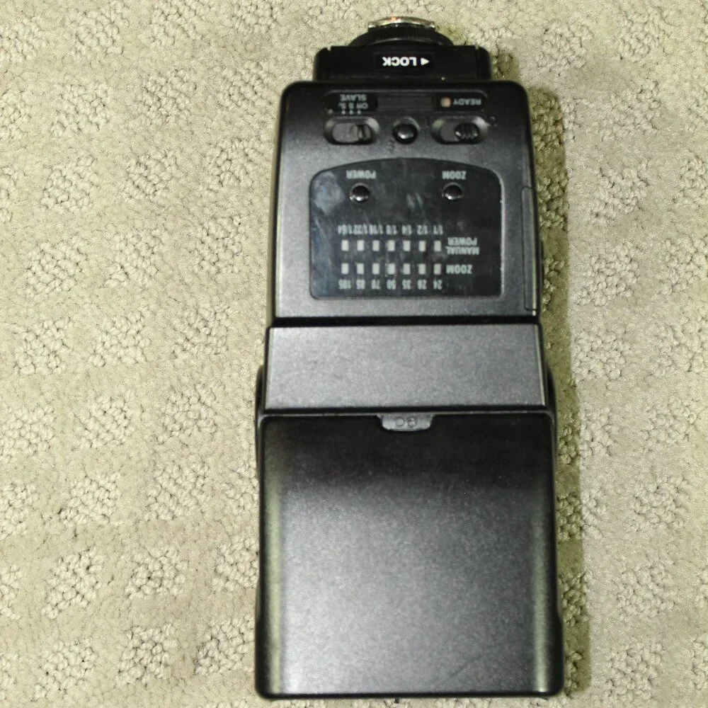LumoPro LP160 Quad Sync External Camera Flash