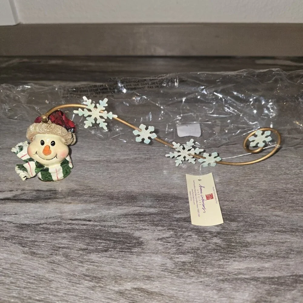Candle snuffer Home Interiors Snowman Figurine with Metal Snowflake Swirl