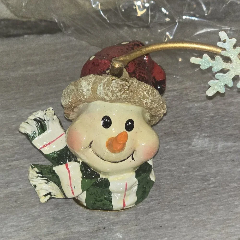 Candle snuffer Home Interiors Snowman Figurine with Metal Snowflake Swirl