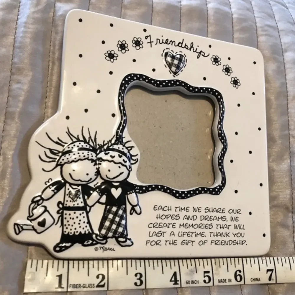 Friendship frame‎ by Marci