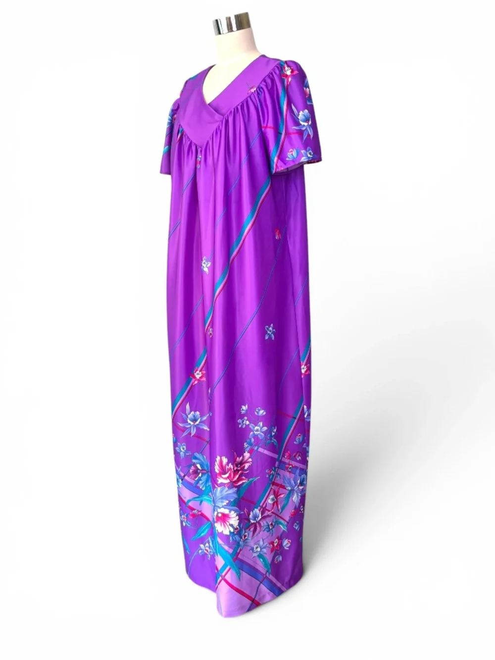 70s Miss California Orchid Dream Lounge Gown