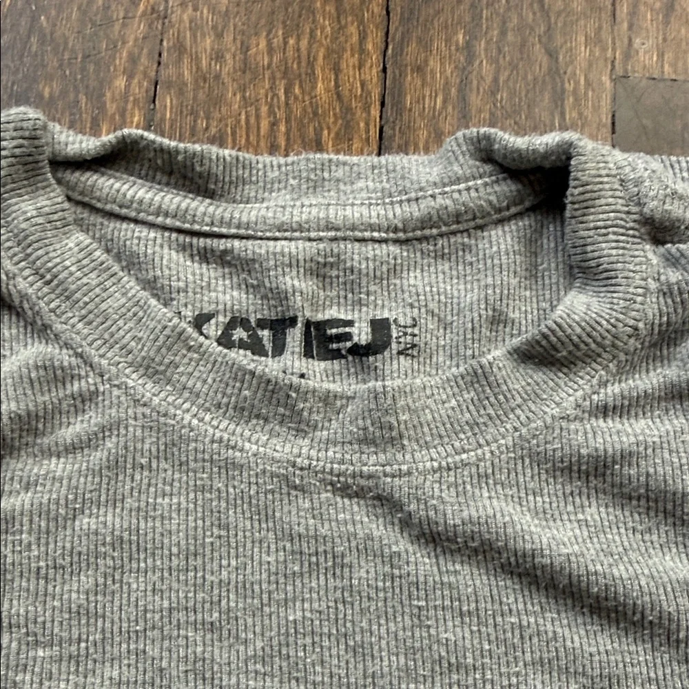 Katie J NYC grey Ribbed Short Sleeve Top girls size medium