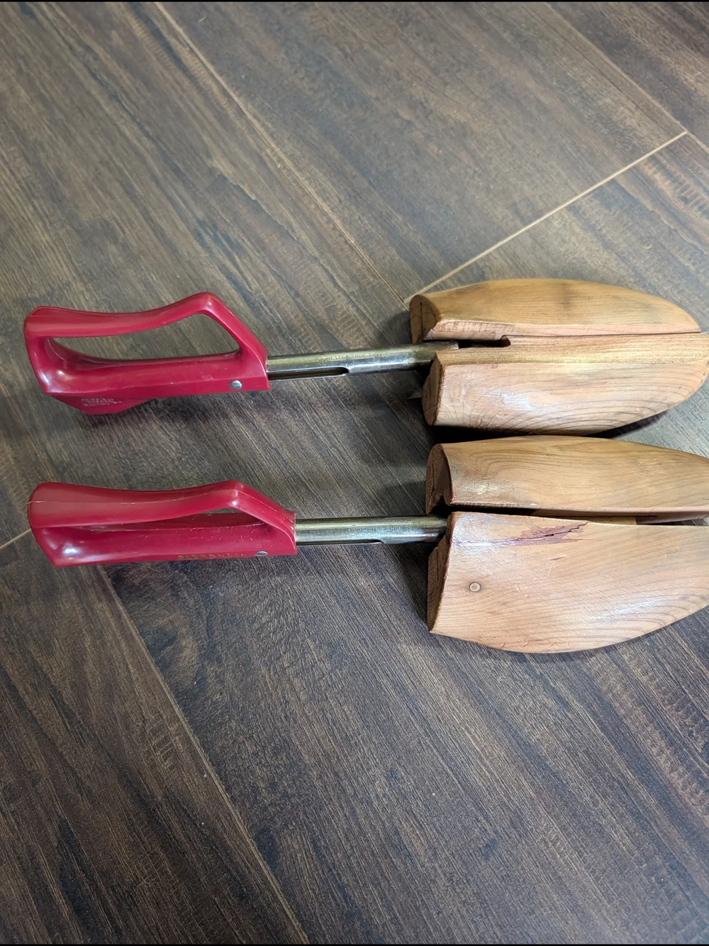 Florsheim Men's Mi USA Wooden Shoe Trees with Red Handles Travel Tree Rochester