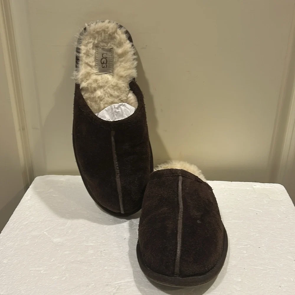 UGG “Scuff” brown suede shearling lined SlipOn slippers slides 1101111 size 10
