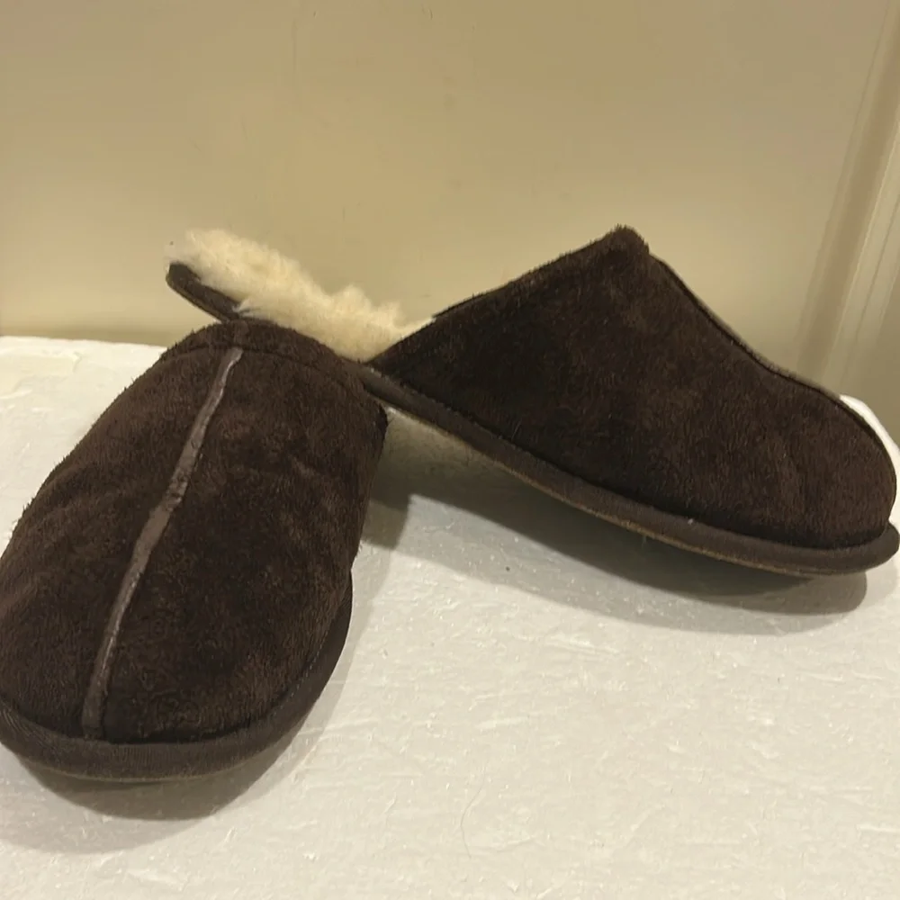 UGG “Scuff” brown suede shearling lined SlipOn slippers slides 1101111 size 10