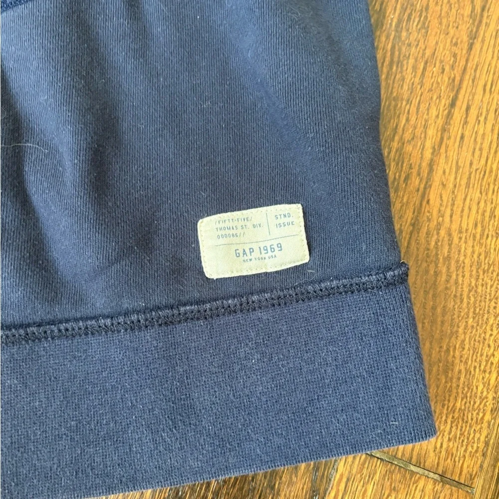Gap kids boys sweatshirt