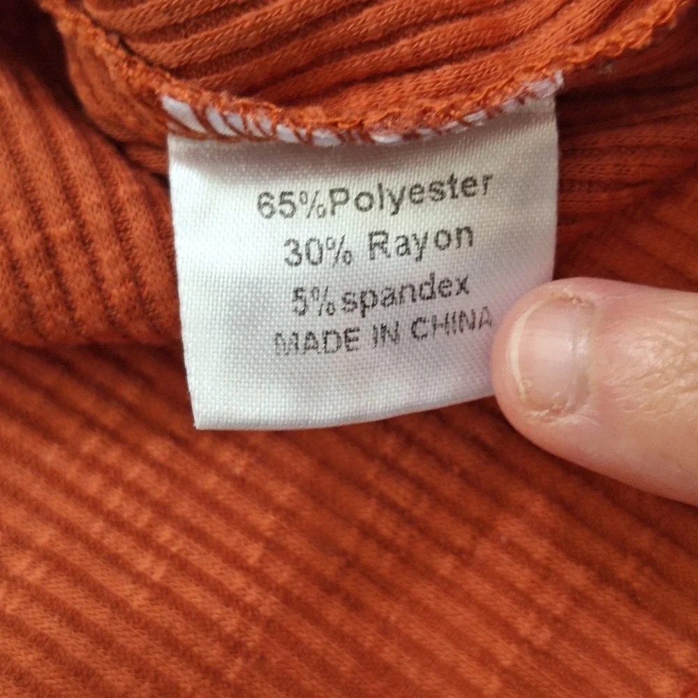 Fashion Womens Burnt Orange Ribbed Henley Short Sleeve Top Size Medium Rust