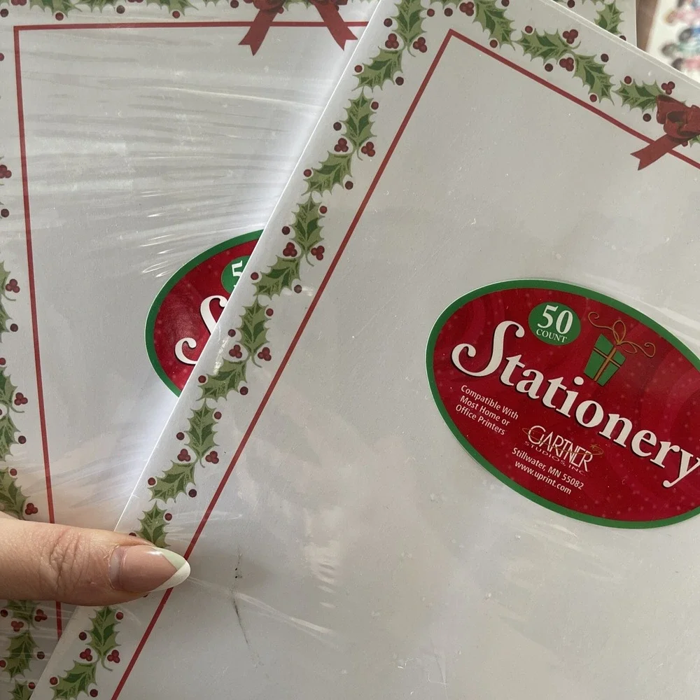 Gartner Studios Christmas HOLLY Stationery 100 Sheets‎ - Printer Safe