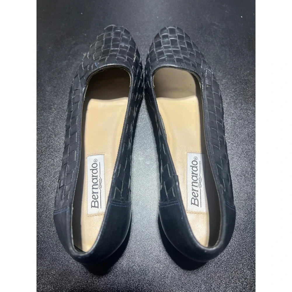 Bernardo Tingle Black Woven Leather Loafers Almond Toe Flats Made in Brazil 7.5M