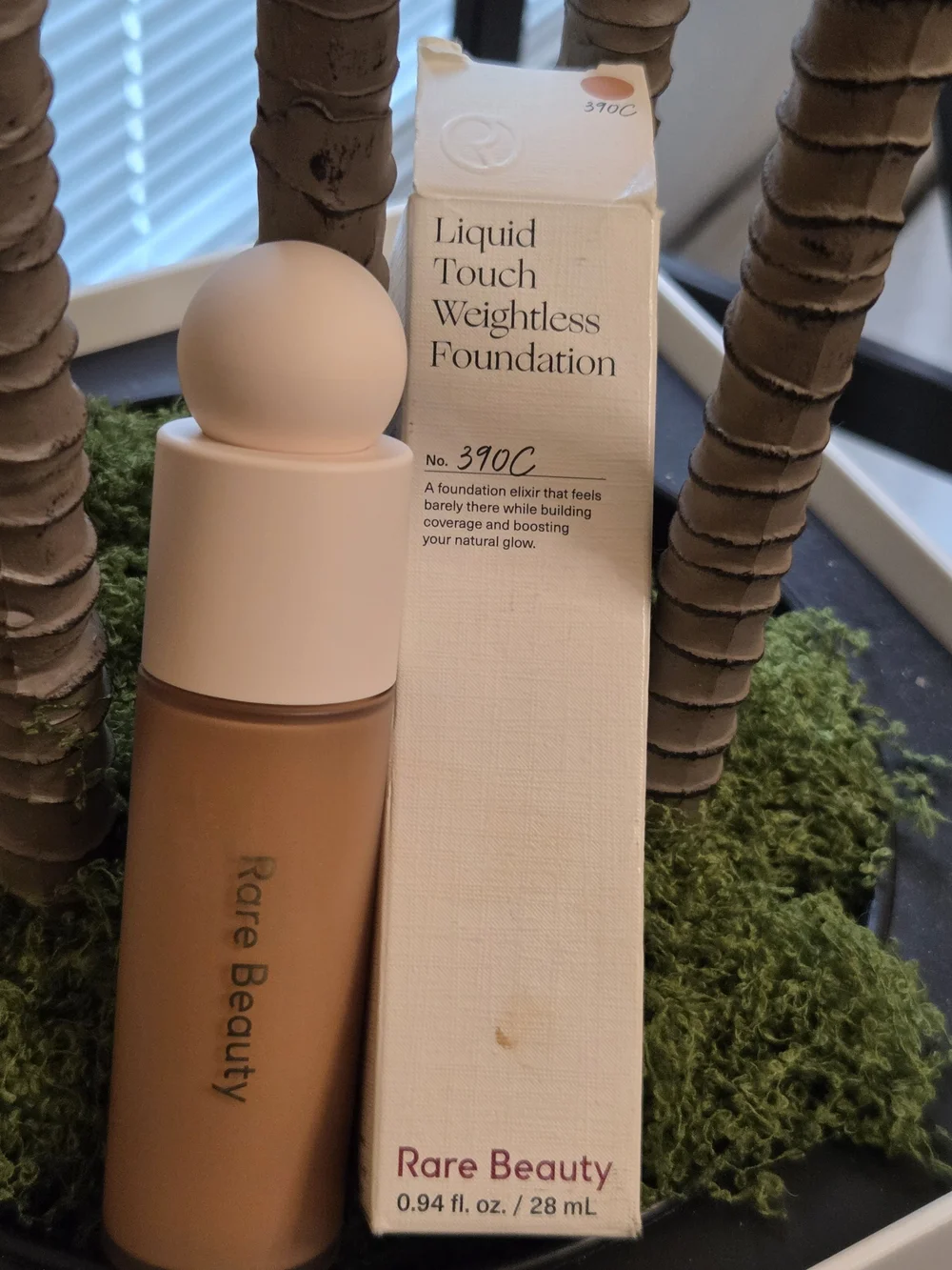 Rare Beauty Liquid Touch Weightless Foundation 390C 0.94 oz 28 mL New