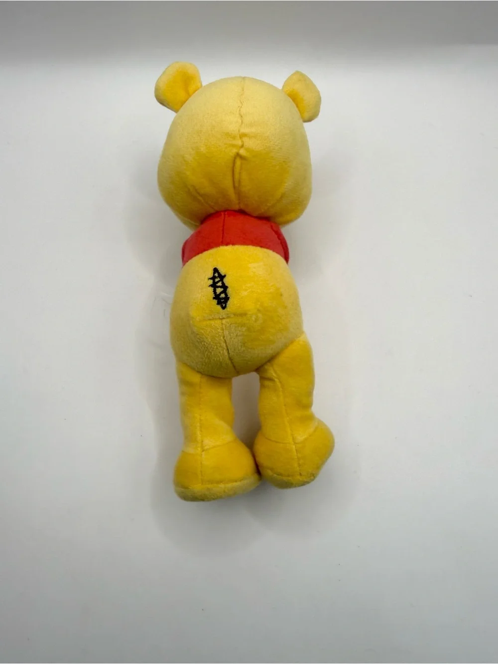 Disney nuiMOs Winnie the Pooh Poseable Plush Figure 6” Magnetic Hands