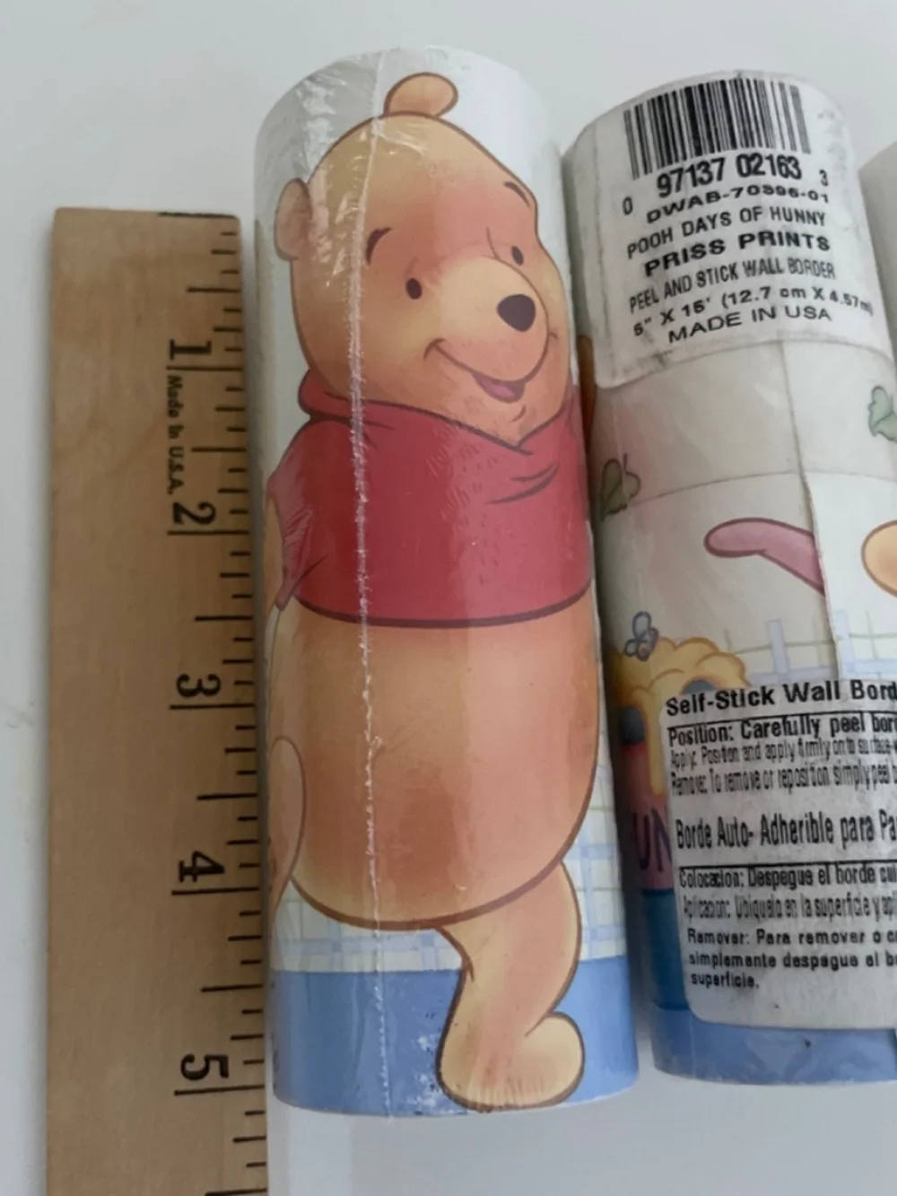 New DISNEY Winnie the Pooh & Friends WALLPAPER BORDER -3 Rolls
