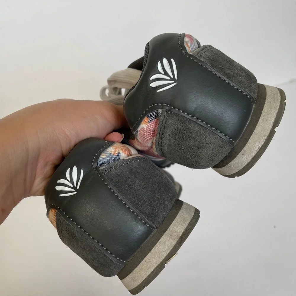 Floral Suede Lace-Up Sneakers EUC 5.5 trainers flowers gray athletic