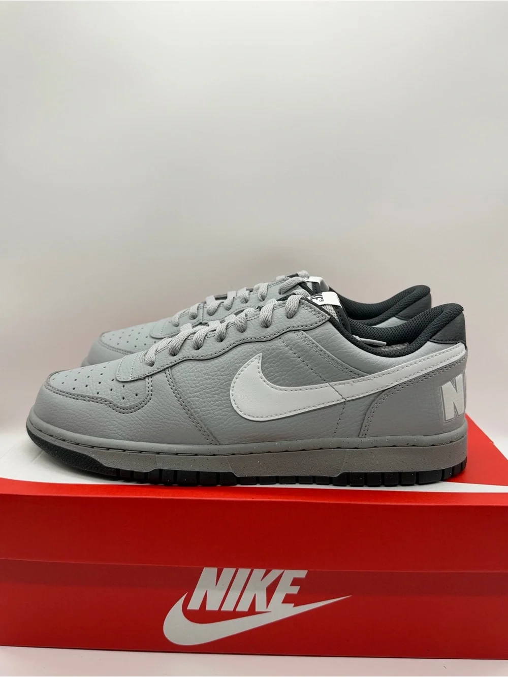 Nike Big Low Smoke Grey 355152-017 Men’s Size 10.5