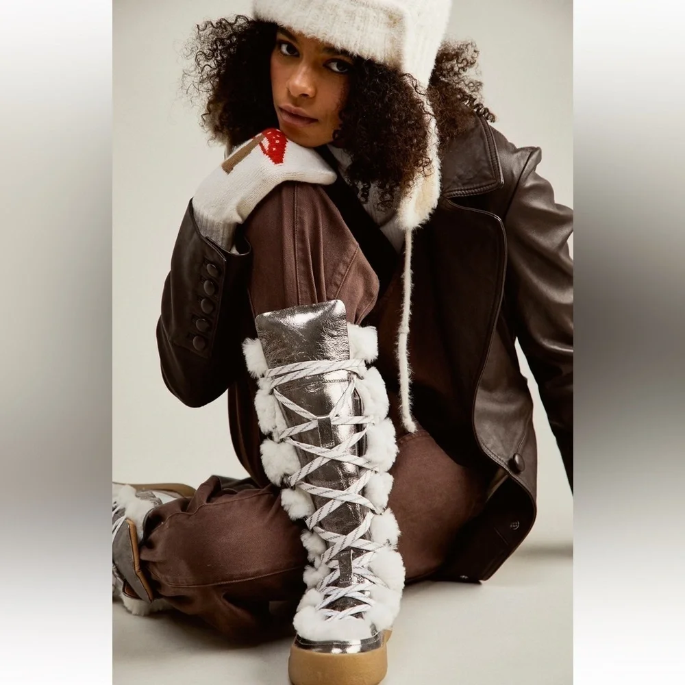 Free People Wilder Mukluk Shearling Boot Size 8 NIB