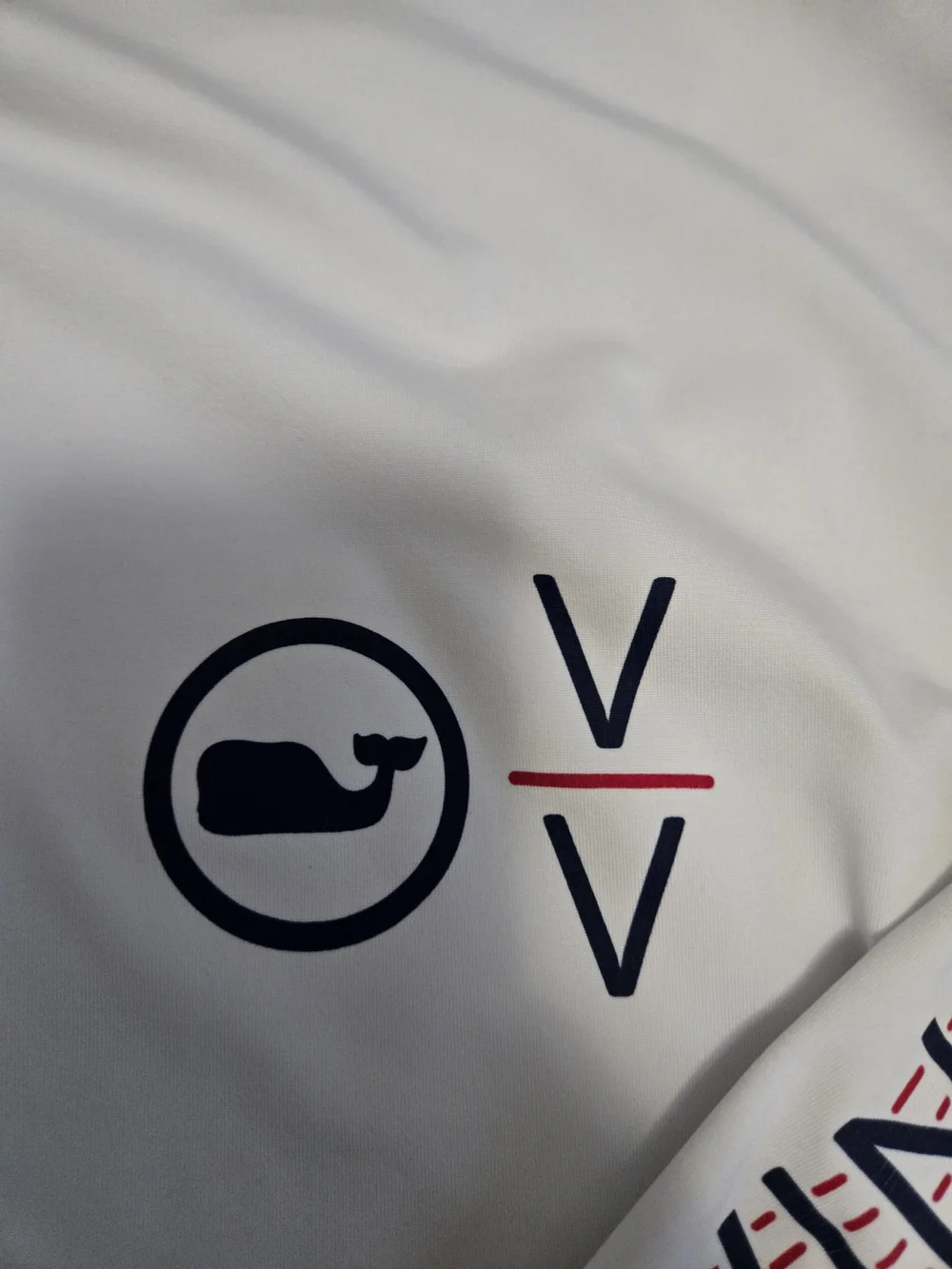 Vineyard Vines Men’s White Performance Tee Long Sleeve Xl