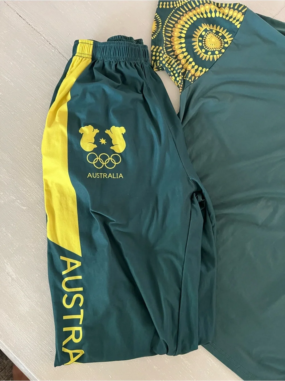 Australia Kids Green & Yellow Polo Shirt with Matching Shorts kids XL