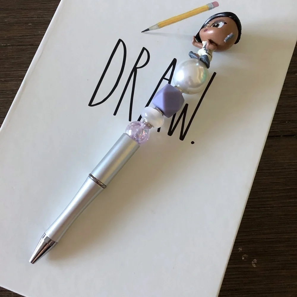 Disney Doorables: Raya & the Last Dragon: Namaari handmade beaded pen