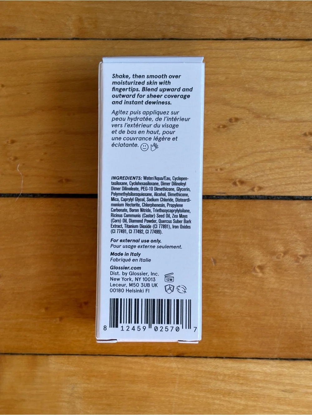 NIB Glossier Perfecting Skin Tint for Dewy Sheer Coverage in G9 - Medium Warm