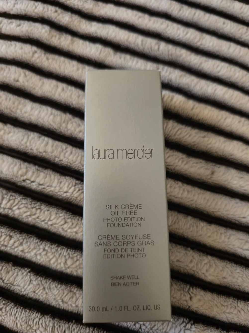 BNIB Laura Mercier Silk Crème Oil-Free Photo Edition Foundation - Suntan (30mL)