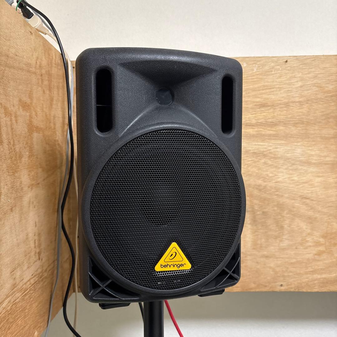 BEHRINGER EUROLIVE B208D Powered Speaker Set of 2