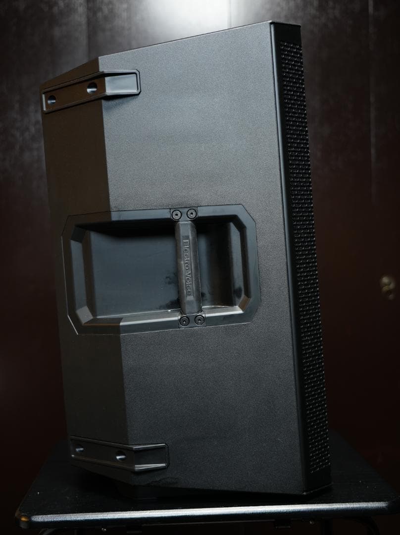 Electro-Voice ZLX-12P (2 units) with dedicated covers