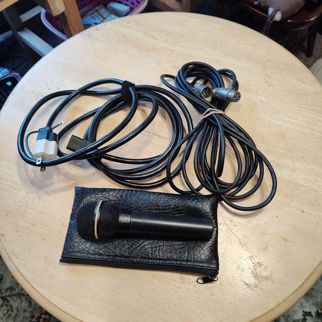 Electro-Voice ZLX12P Powered Speaker Used Item with Microphone and Tripod