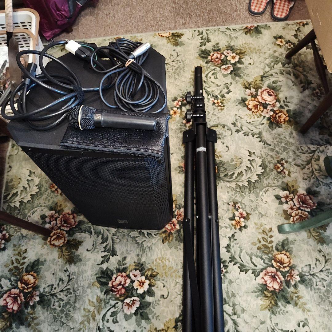 Electro-Voice ZLX12P Powered Speaker Used Item with Microphone and Tripod